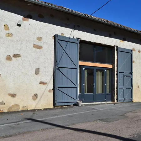 Familial 10 Pers. Avec Piscine, Jardin Clos Et Equipements Pour Handicap, A Esse. - Fr-1-653-111 Holiday home Esse
