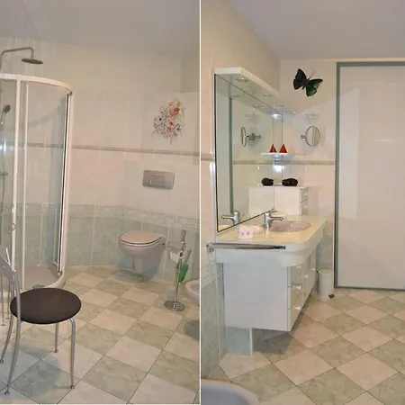 Familial 10 Pers. Avec Piscine, Jardin Clos Et Equipements Pour Handicap, A Esse. - Fr-1-653-111 Holiday home *